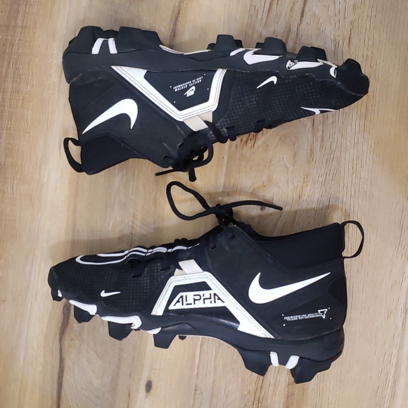 Nike Alpha football cleats - Picture 1 of 5